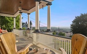 Dubuque'S Front Porch, Historic Charmer, Walk Downtown